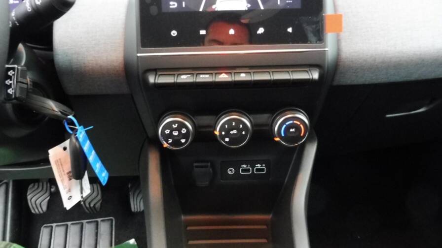 Mandataire Automobile occasion, recherche de Renault Clio-1-5-blue-dci-100ch-evolution - E-Motors