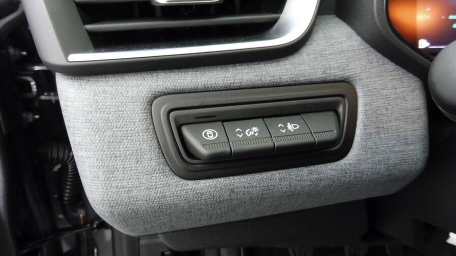 Mandataire Automobile neuf, recherche de Renault Clio-1-5-blue-dci-100ch-evolution - E-Motors