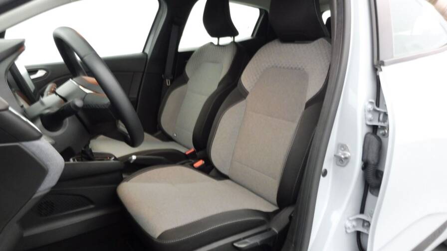 Mandataire Automobile occasion, recherche de Renault Clio-1-5-blue-dci-100ch-evolution-gsr2 - E-Motors