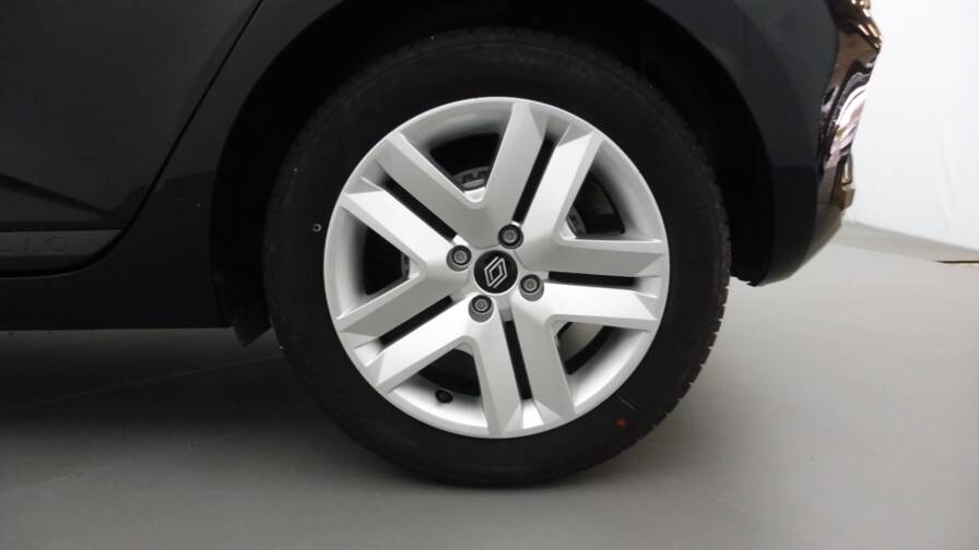 Mandataire Automobile occasion, recherche de Renault Clio-1-5-blue-dci-100ch-evolution-gsr2 - E-Motors