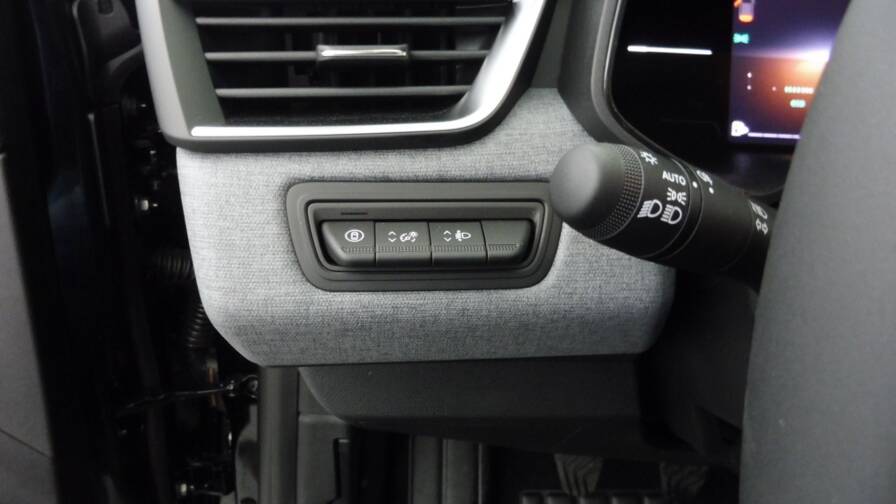 Mandataire Automobile occasion, recherche de Renault Clio-1-5-blue-dci-100ch-evolution - E-Motors