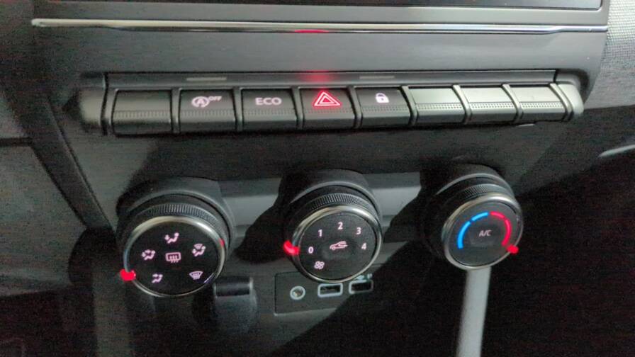 Mandataire Automobile neuf, recherche de Renault Clio-5-blue-dci-100-ch-gsr2-evolution-surequipee - E-Motors