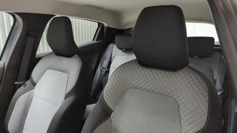 Mandataire Automobile neuf, recherche de Renault Clio-5-blue-dci-100-gsr2-evolution-plus-camera-de-recul-plus-navi - E-Motors