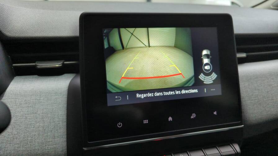 Mandataire Automobile neuf, recherche de Renault Clio-5-blue-dci-100-gsr2-evolution-plus-camera-de-recul-plus-navi - E-Motors