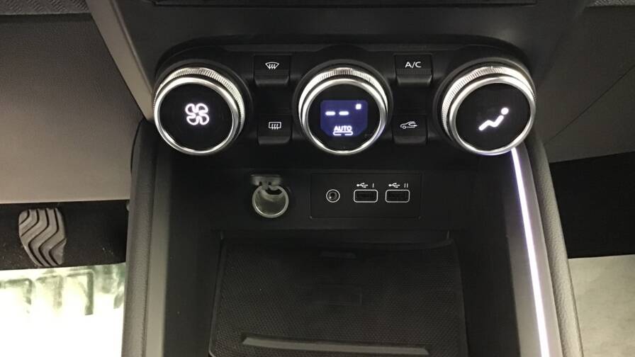 Mandataire Automobile occasion, recherche de Renault Clio-tce-90-ch-gsr2-techno5-portes-vp-essence-sans-plomb042024-en-cours - E-Motors