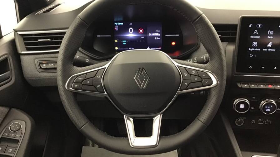 Mandataire Automobile occasion, recherche de Renault Clio-tce-90-ch-gsr2-techno5-portes-vp-essence-sans-plomb042024-en-cours - E-Motors