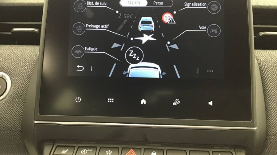 Mandataire Automobile occasion, recherche de Renault Clio-tce-90-ch-gsr2-techno5-portes-vp-essence-sans-plomb042024-en-cours - E-Motors