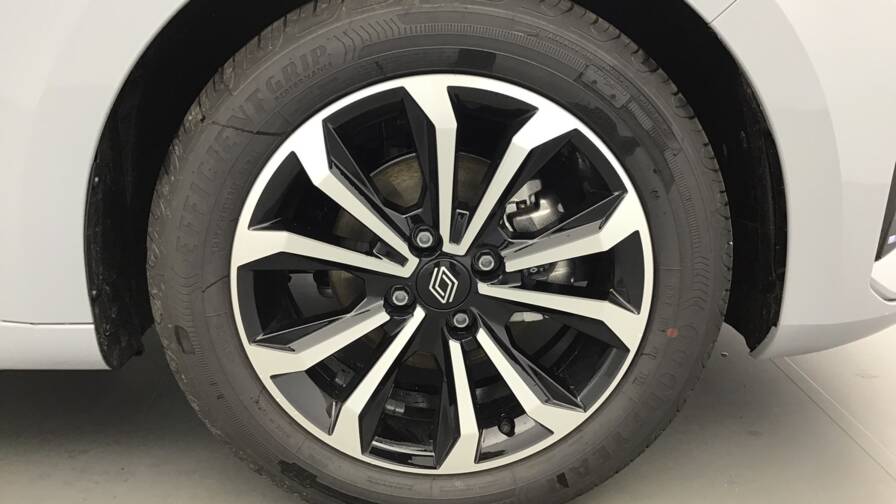 Mandataire Automobile occasion, recherche de Renault Clio-tce-90-ch-gsr2-techno5-portes-vp-essence-sans-plomb042024-en-cours - E-Motors