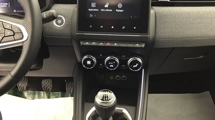 Mandataire Automobile occasion, recherche de Renault Clio-tce-90-ch-gsr2-techno5-portes-vp-essence-sans-plomb042024-en-cours - E-Motors