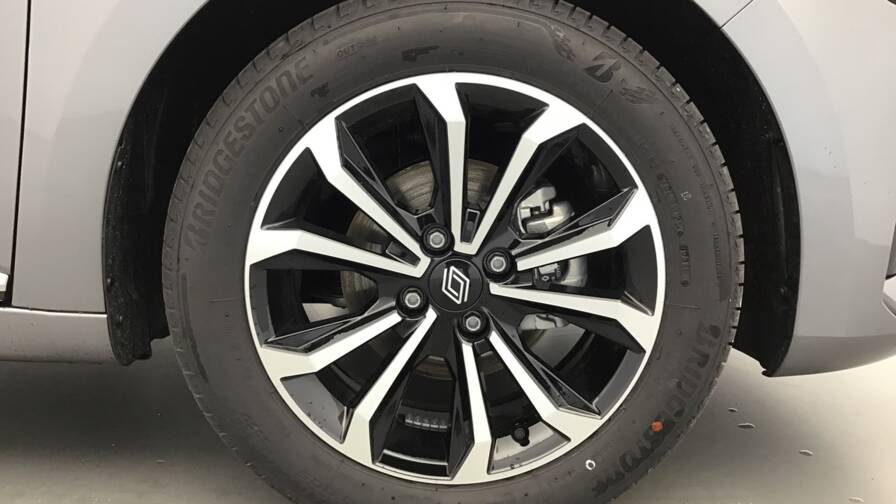 Mandataire Automobile occasion, recherche de Renault Clio-tce-90-ch-gsr2-techno5-portes-vp-essence-sans-plomb042024-en-cours - E-Motors