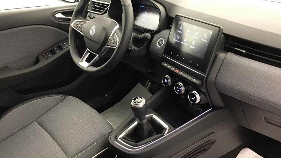 Mandataire Automobile occasion, recherche de Renault Clio-tce-90-ch-gsr2-techno5-portes-vp-essence-sans-plomb042024-en-cours - E-Motors