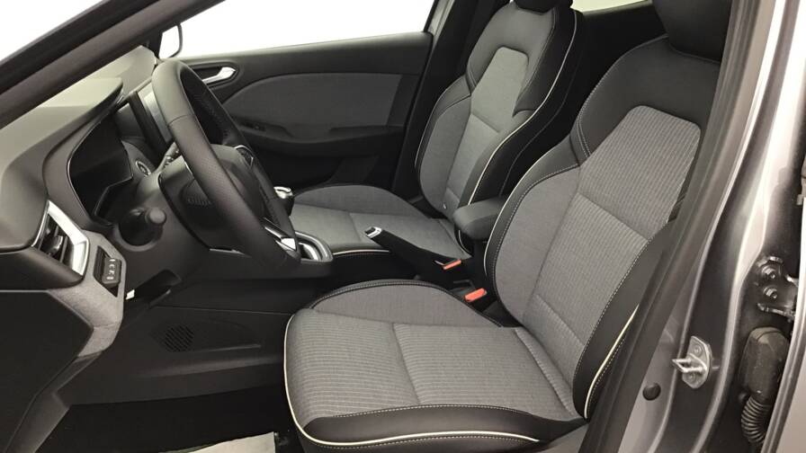 Mandataire Automobile occasion, recherche de Renault Clio-tce-90-ch-gsr2-techno5-portes-vp-essence-sans-plomb042024-en-cours - E-Motors