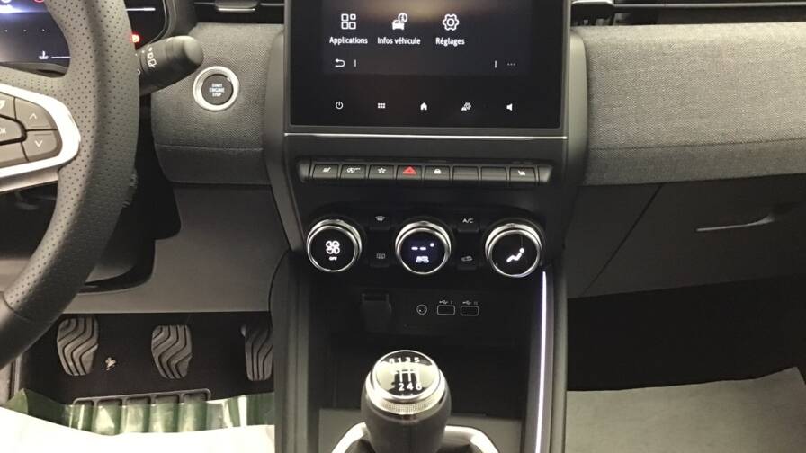 Mandataire Automobile occasion, recherche de Renault Clio-tce-90-ch-gsr2-techno5-portes-vp-essence-sans-plomb042024-en-cours - E-Motors