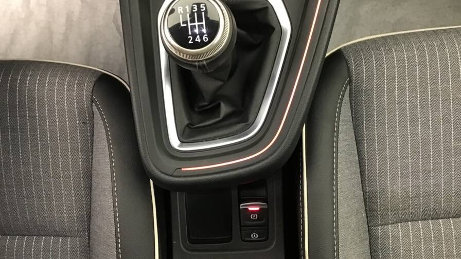 Mandataire Automobile occasion, recherche de Renault Clio-tce-90-techno - E-Motors