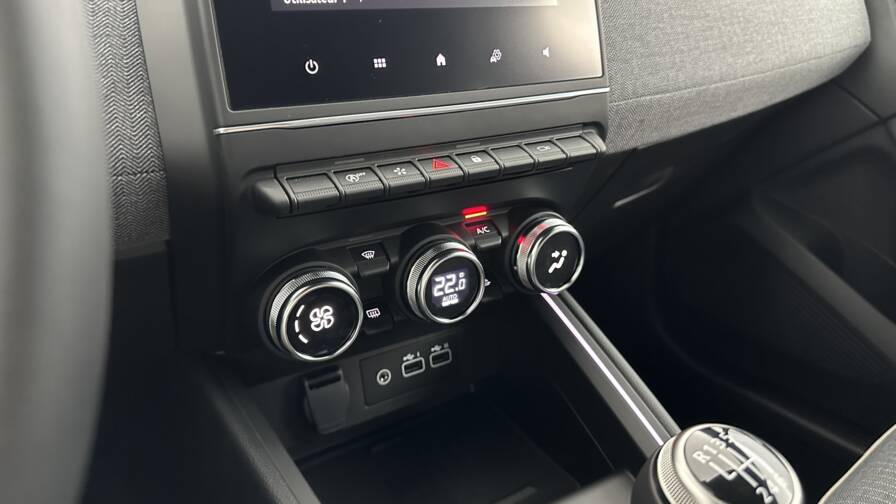 Mandataire Automobile neuf, recherche de Renault Clio-v-1-0-eco-g-100ch-techno - E-Motors