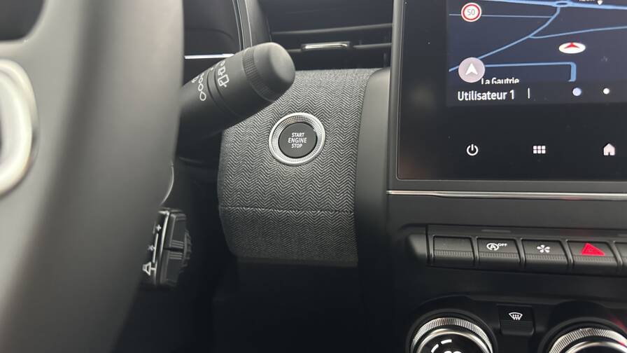 Mandataire Automobile neuf, recherche de Renault Clio-v-1-0-eco-g-100ch-techno - E-Motors