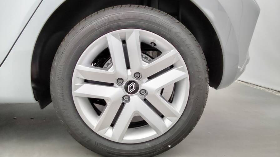 Mandataire Automobile neuf, recherche de Renault Clio-1-5-dci-100ch-evolution-25 - E-Motors