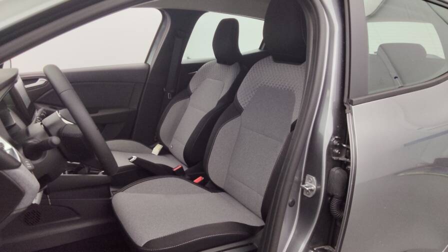 Mandataire Automobile neuf, recherche de Renault Clio-1-5-dci-100ch-evolution-25 - E-Motors