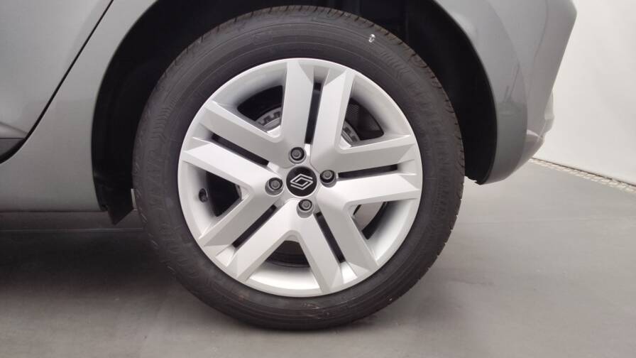 Mandataire Automobile neuf, recherche de Renault Clio-1-5-dci-100ch-evolution-25 - E-Motors