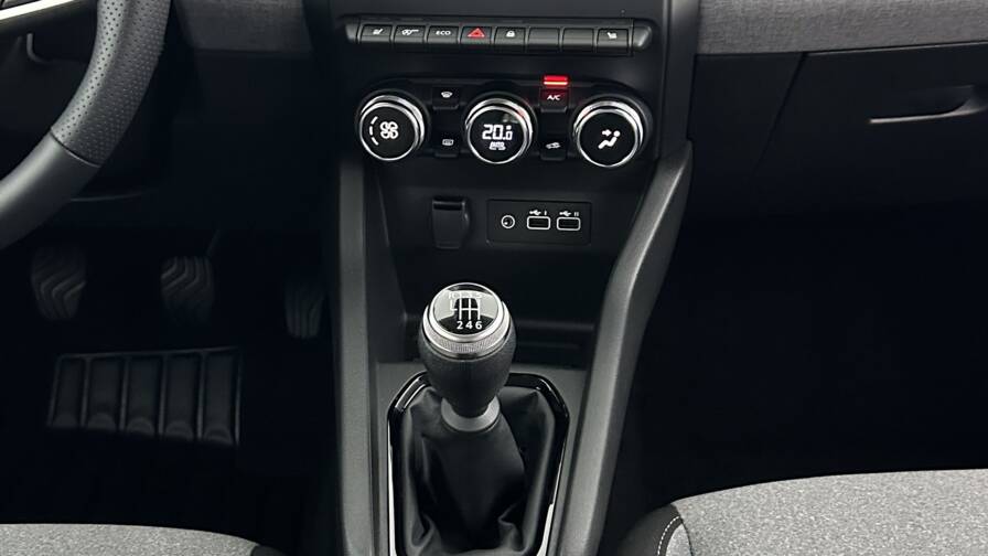 Mandataire Automobile occasion, recherche de Renault Clio-v-2-1-0-tce-90ch-evolution - E-Motors