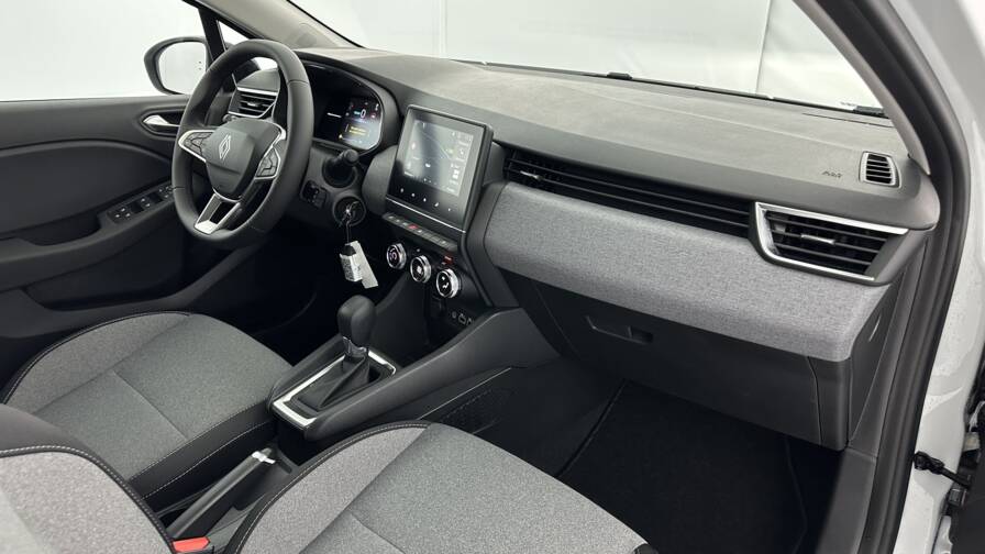 Mandataire Automobile neuf, recherche de Renault Clio-v-2-e-tech-full-hybrid-145ch-evolution - E-Motors