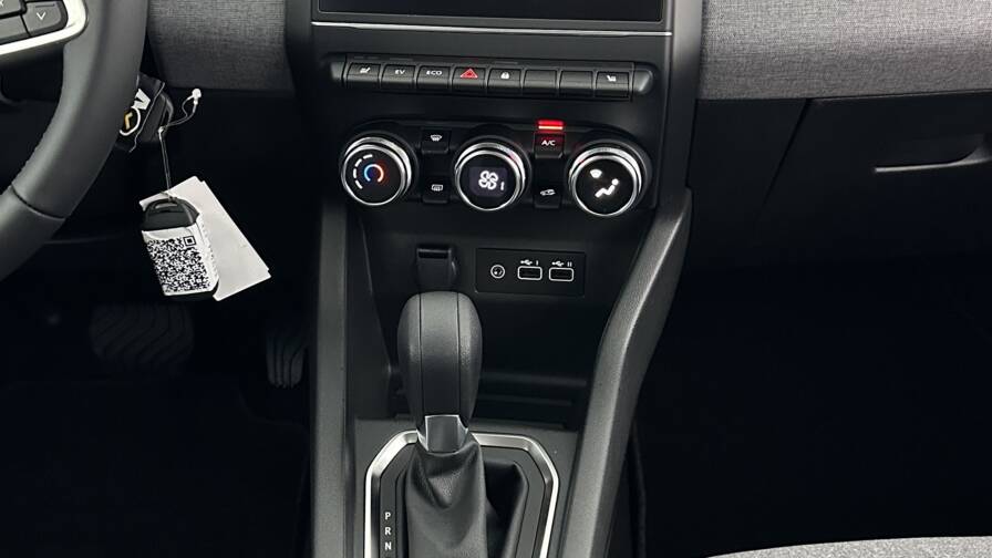 Mandataire Automobile neuf, recherche de Renault Clio-v-2-e-tech-full-hybrid-145ch-evolution - E-Motors