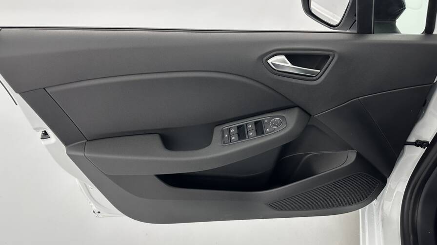 Mandataire Automobile neuf, recherche de Renault Clio-v-2-e-tech-full-hybrid-145ch-evolution - E-Motors