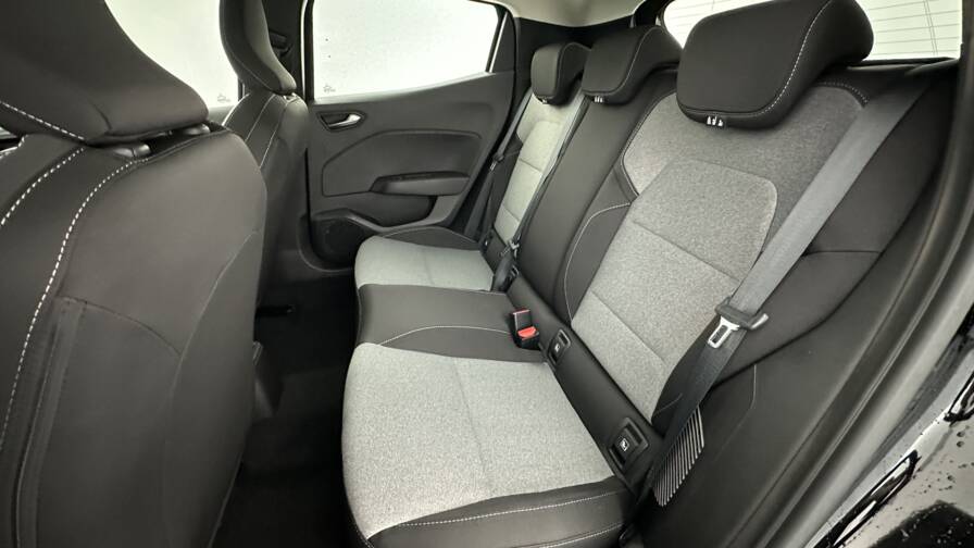 Mandataire Automobile neuf, recherche de Renault Clio-v-2-e-tech-full-hybrid-145ch-evolution - E-Motors