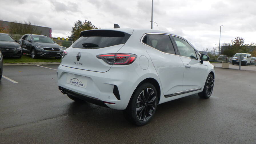 Mandataire Automobile neuf, recherche de Renault Clio-tce-90-x-tronic-techno-plus-pack-look - E-Motors