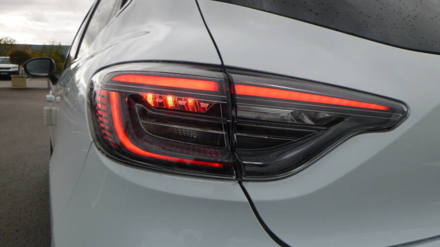 Mandataire Automobile neuf, recherche de Renault Clio-tce-90-x-tronic-techno-plus-pack-look - E-Motors