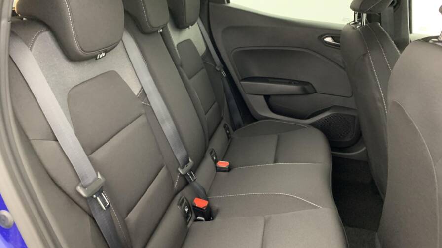 Mandataire Automobile neuf, recherche de Renault Clio-5-blue-dci-100-ch-gsr2-evolution - E-Motors