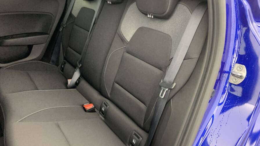 Mandataire Automobile neuf, recherche de Renault Clio-5-blue-dci-100-ch-gsr2-evolution - E-Motors