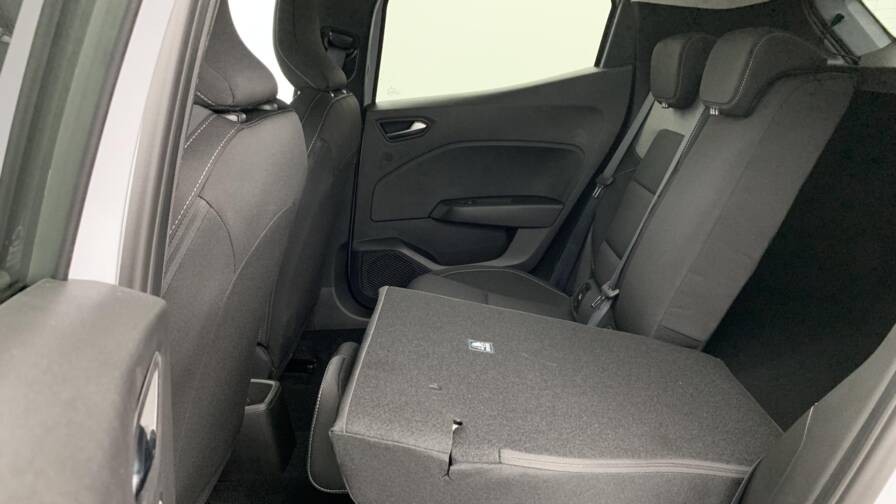 Mandataire Automobile neuf, recherche de Renault Clio-5-blue-dci-100-ch-gsr2-evolution - E-Motors