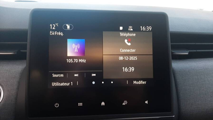 Mandataire Automobile neuf, recherche de Renault Clio-5-blue-dci-100-ch-gsr2-evolution - E-Motors