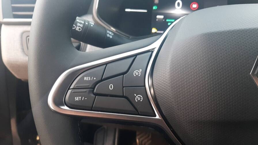 Mandataire Automobile neuf, recherche de Renault Clio-5-blue-dci-100-ch-gsr2-evolution - E-Motors