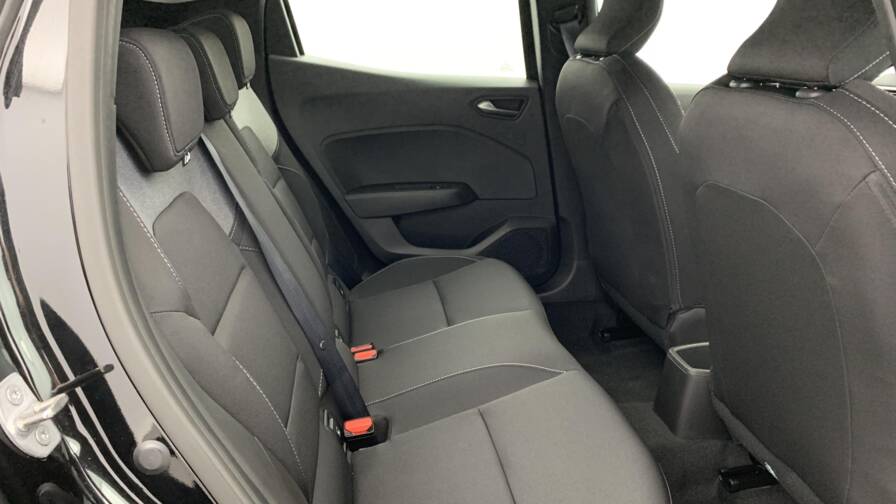 Mandataire Automobile neuf, recherche de Renault Clio-5-blue-dci-100-ch-gsr2-evolution - E-Motors