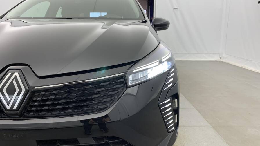 Mandataire Automobile neuf, recherche de Renault Clio-5-blue-dci-100-ch-gsr2-evolution - E-Motors