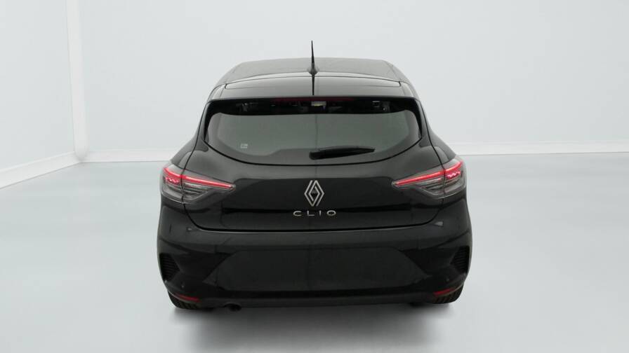 Mandataire Automobile neuf, recherche de Renault Clio-5-blue-dci-100-ch-gsr2-evolution - E-Motors