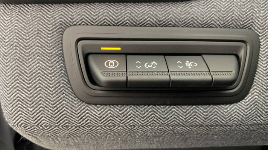 Mandataire Automobile neuf, recherche de Renault Clio-5-tce-90-ch-gsr2-techno - E-Motors