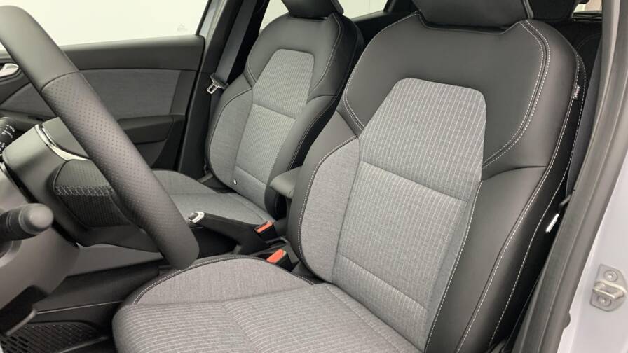 Mandataire Automobile neuf, recherche de Renault Clio-5-tce-90-ch-gsr2-techno - E-Motors