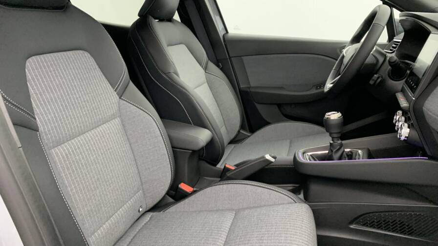 Mandataire Automobile neuf, recherche de Renault Clio-5-tce-90-ch-gsr2-techno - E-Motors