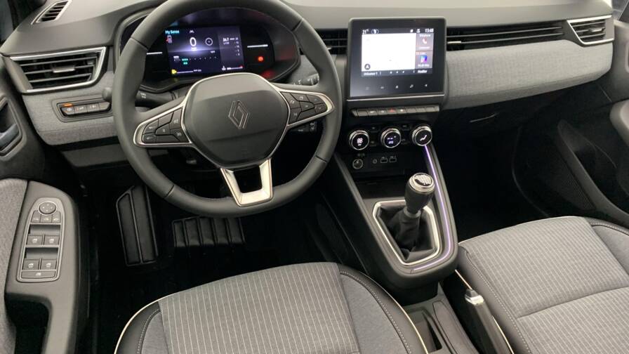 Mandataire Automobile neuf, recherche de Renault Clio-5-tce-90-ch-gsr2-techno - E-Motors