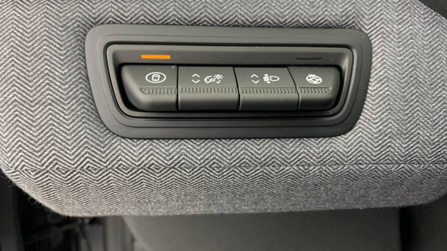 Mandataire Automobile neuf, recherche de Renault Clio-5-tce-90-ch-gsr2-techno - E-Motors