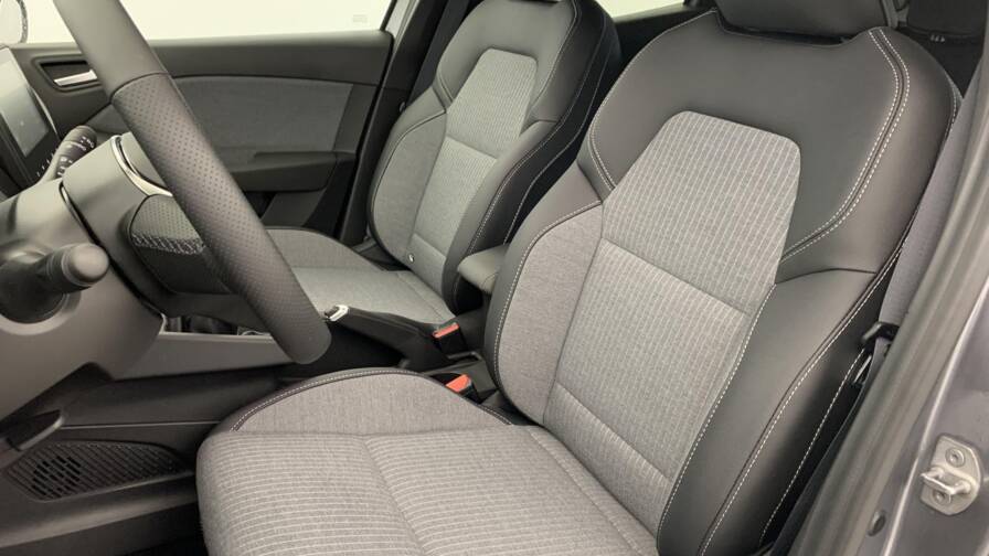 Mandataire Automobile neuf, recherche de Renault Clio-5-tce-90-ch-gsr2-techno - E-Motors