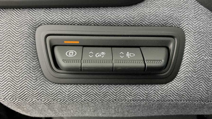 Mandataire Automobile neuf, recherche de Renault Clio-5-tce-90-ch-gsr2-techno - E-Motors