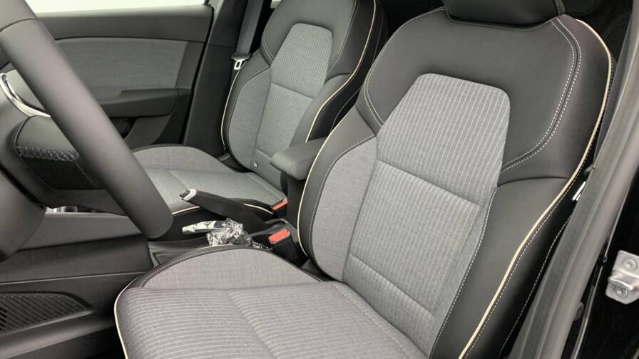 Mandataire Automobile neuf, recherche de Renault Clio-5-tce-90-ch-gsr2-techno - E-Motors