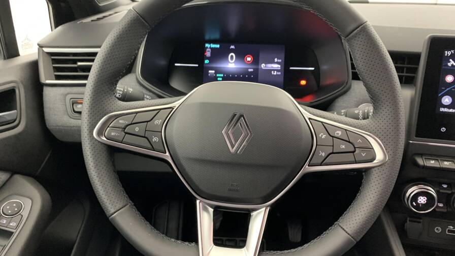 Mandataire Automobile neuf, recherche de Renault Clio-5-tce-90-ch-gsr2-techno - E-Motors