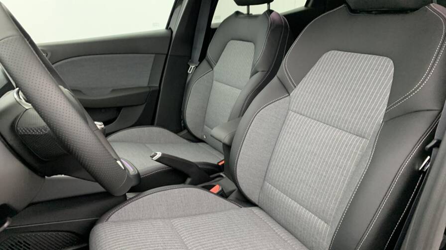 Mandataire Automobile neuf, recherche de Renault Clio-5-tce-90-ch-gsr2-techno - E-Motors