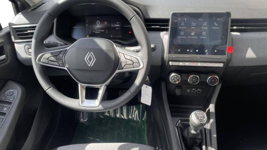 Mandataire Automobile neuf, recherche de Renault Clio-v-clio-blue-dci-100-ch-gsr2-evolution - E-Motors