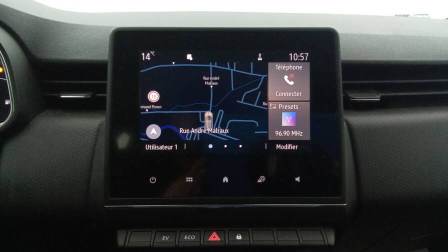 Mandataire Automobile occasion, recherche de Renault Clio-e-tech-140-zen-gps-pdc-ar - E-Motors